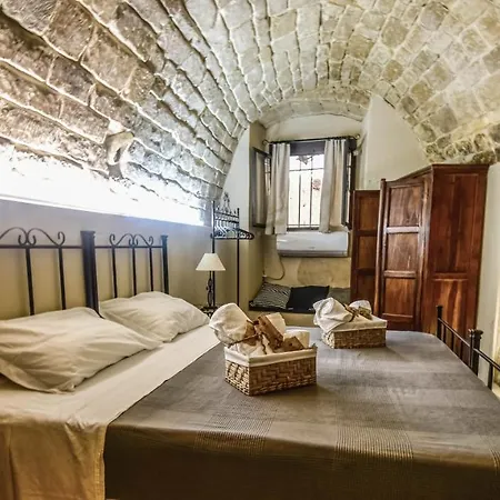 Holiday home Domum In Petra Casa Nella Roccia Self Check - In *