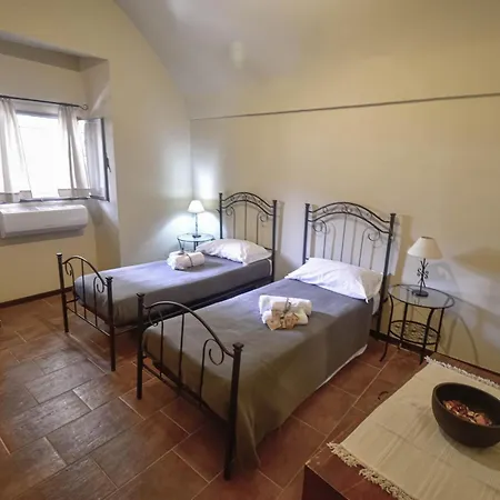 Domum In Petra Casa Nella Roccia Self Check - In Holiday home Modica