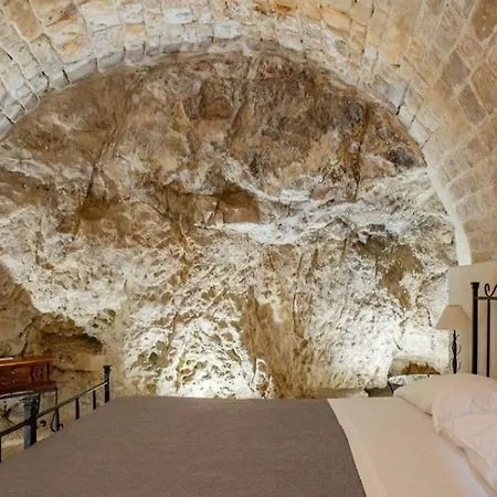 Holiday home Domum In Petra Casa Nella Roccia Self Check - In