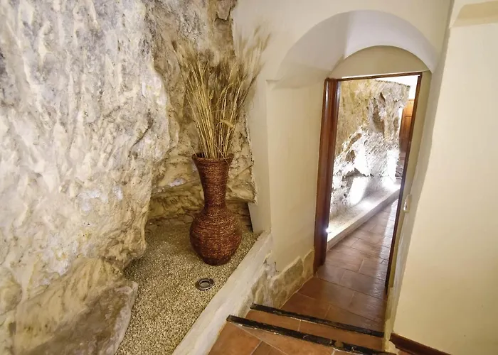 Domum In Petra Casa Nella Roccia Self Check - In *